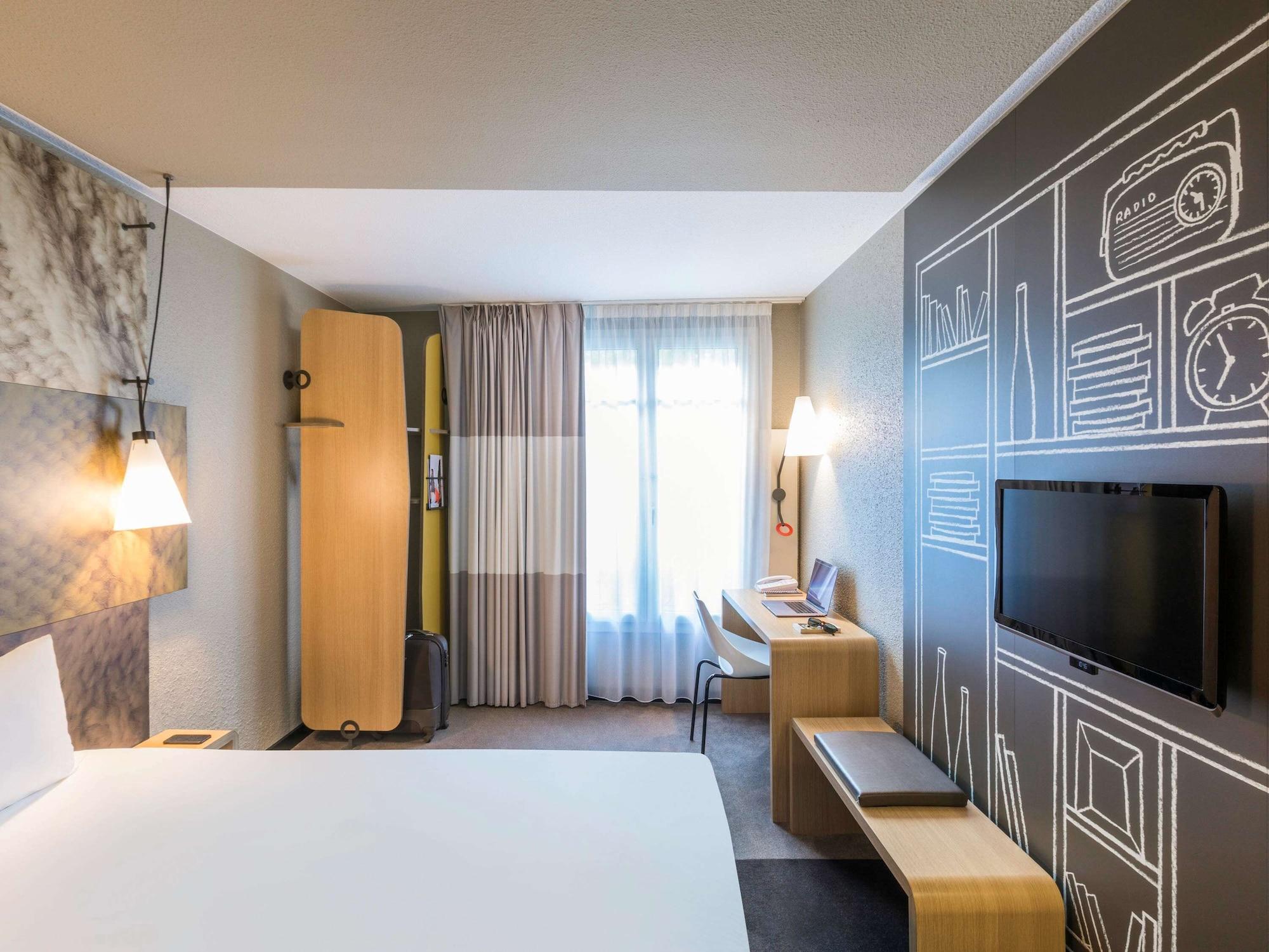 Ibis Paris Gare De Lyon Ledru Rollin Hotel Екстериор снимка