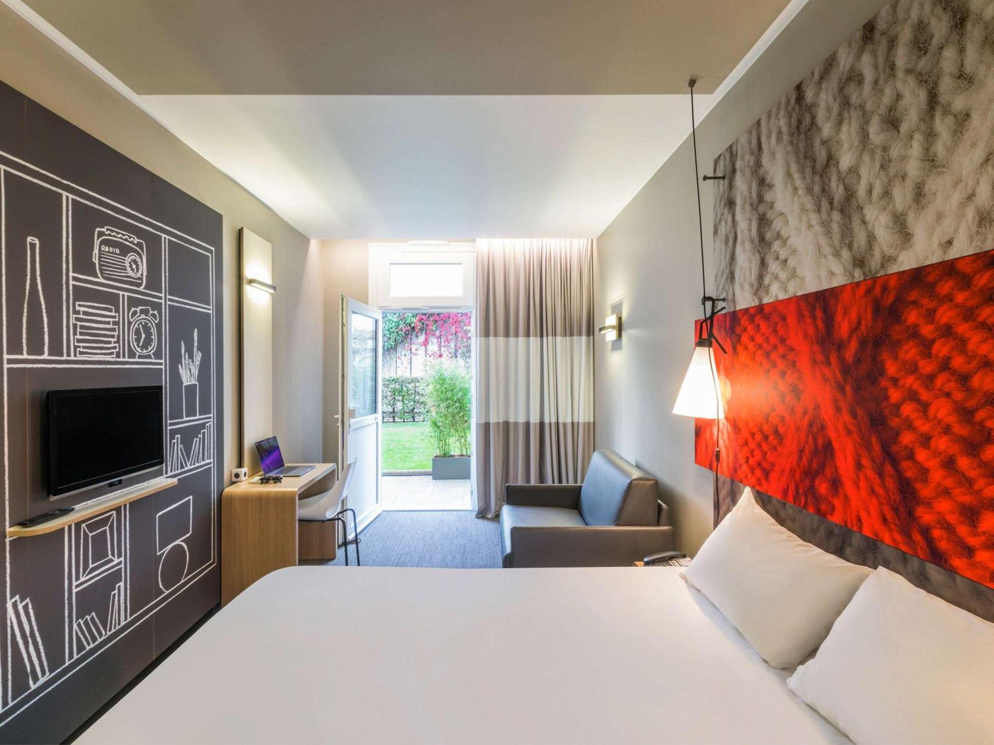 Ibis Paris Gare De Lyon Ledru Rollin Hotel Екстериор снимка